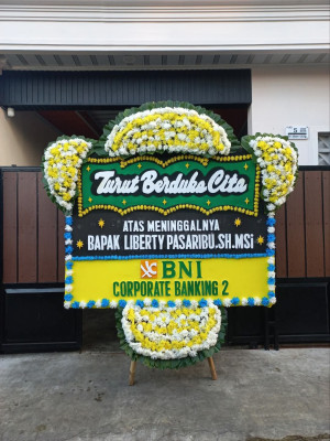 Papan Bunga Duka di Depapre