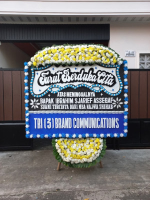 Papan Bunga Duka di Depapre